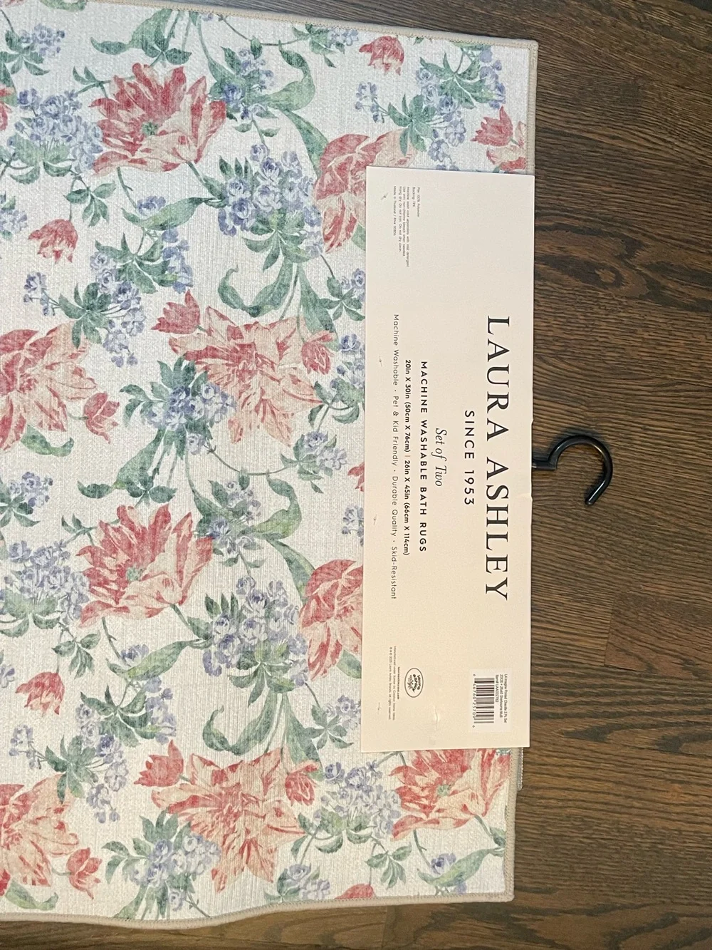 Laura Ashley Sherbourne floral bath mat/accent rug set - Brand new